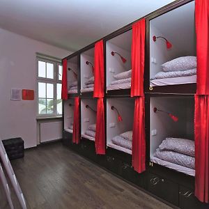 Capsulehotel in Japanse Stijl